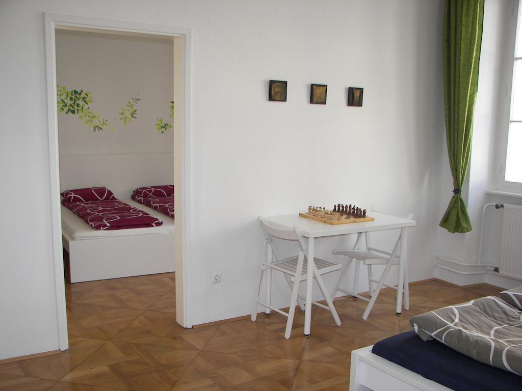 Apartment Eve Rooms Любляна Номер фото